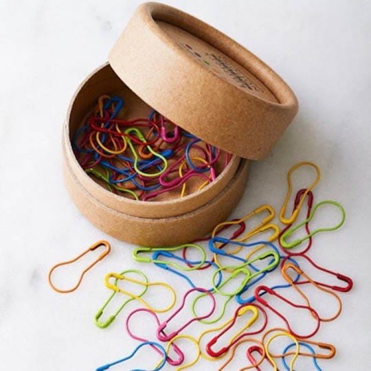 opening colored stitch marker znaczniki cocoknits markery.jpeg