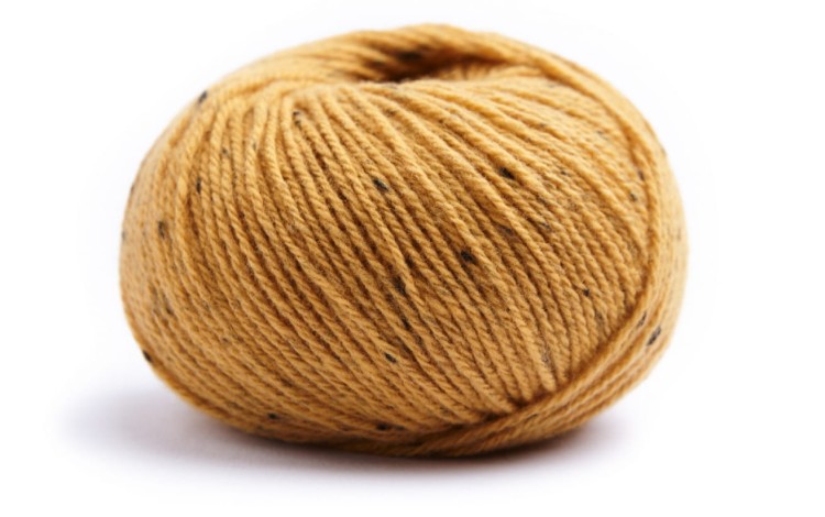 lamana como tweed wełna merino merynos wloczka welniana żólty curry.jpeg