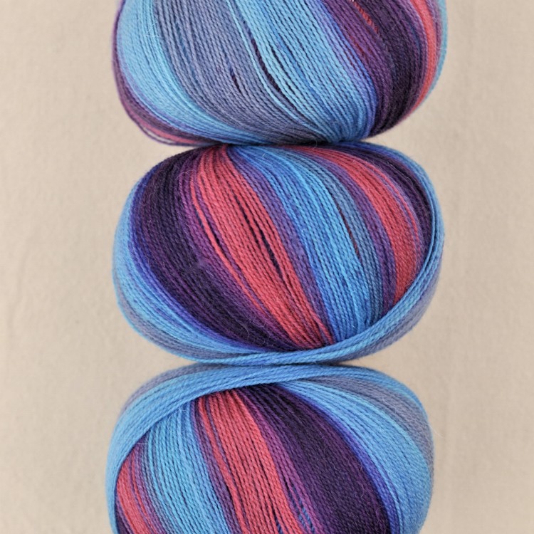 bardzo cienka wloczka melanzowa superwash 100% wełna merino niebieska rozowa starwool lace online.JPG
