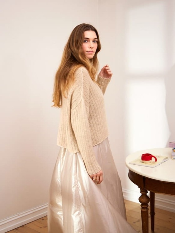 wzór na druty sandnes garn 2403 diy sweter sunday tynn silk mohair hilda sweater 2403-4_4.jpg