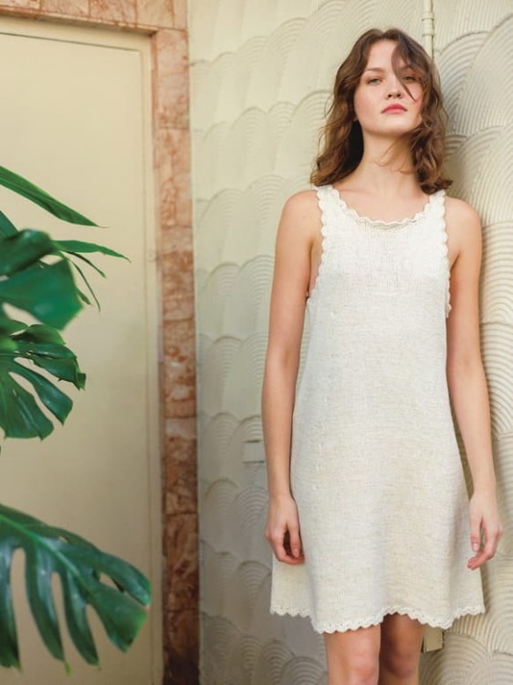 wzor na druty szydelko sukienka lato wiosna sandnes garn tynn line linea dress 2404-1_1_4.jpg