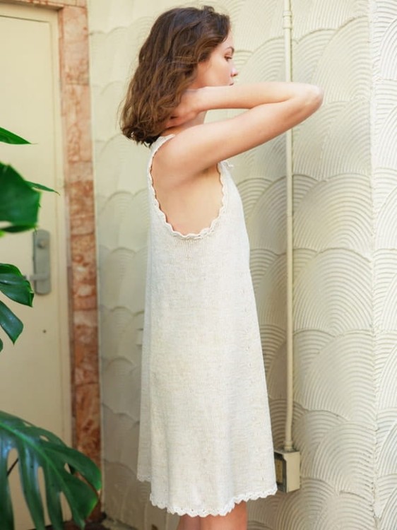 wzor na druty szydelko sukienka lato wiosna sandnes garn tynn line linea dress 2404-1_8.jpg