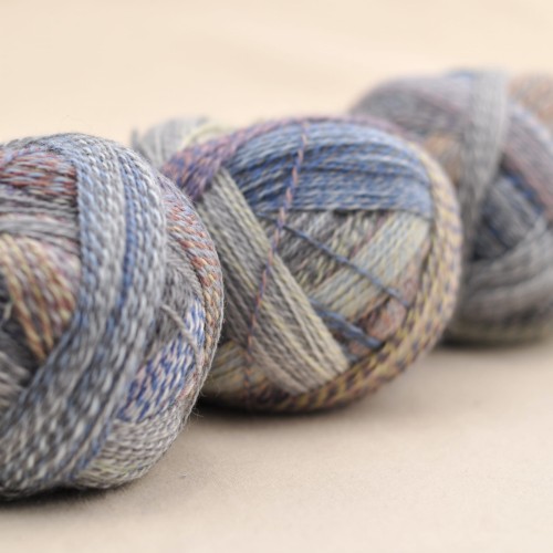 wloczka na skarpety melanżowe kolorowe crazy zauberball schoppel wolle welna merino skarpetki 2427 szary popielaty fioletowy.JPG