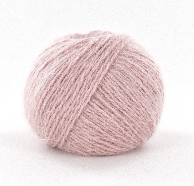 włóczka wełniana naturalna z królika angora sklep motek fonty COEUR D’ANGORA 323 rozowy pudrowy.jpg