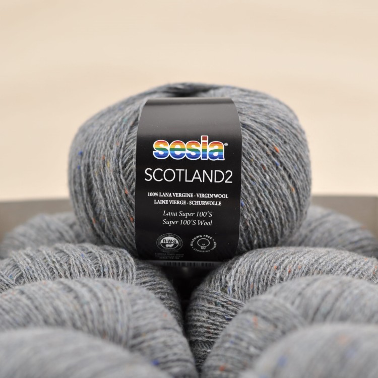 miekka niegryzaca cienka wloczka merino tweed na druty dzierganie scotland sesia welna merynosa 463 szary.JPG