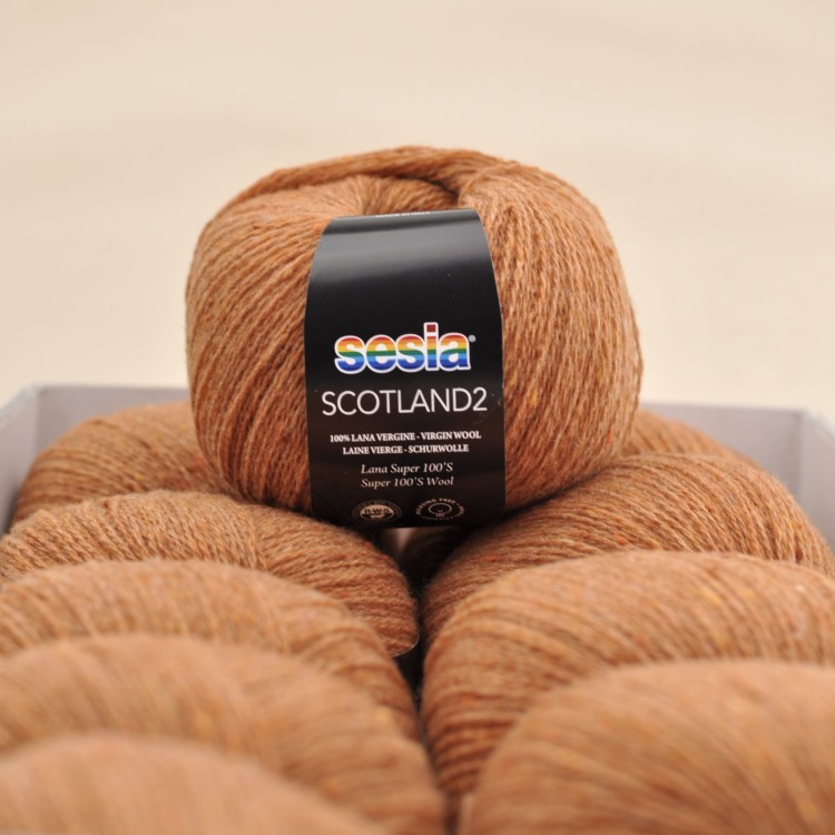 cienka wloczka merino tweed na druty dzierganie scotland sesia welna merynosa 449 rudy.JPG