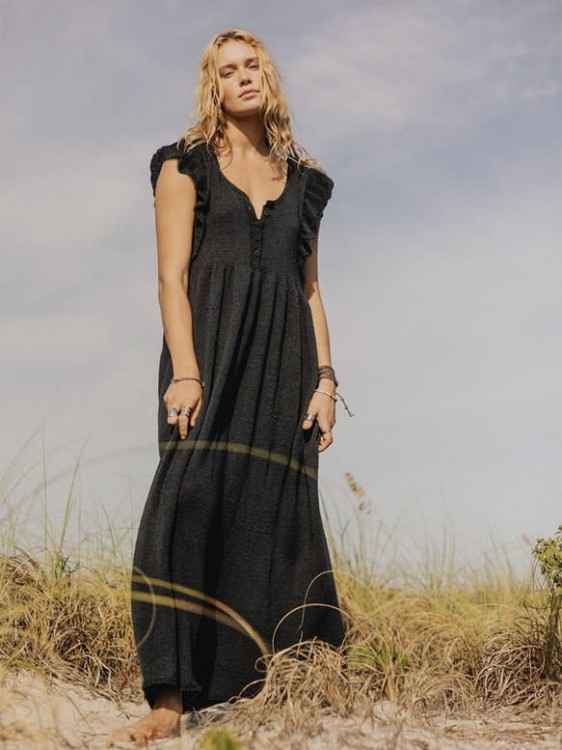 czasopismo Sandnes garn gazeta z ubraniami wzorami dla kobiet  Lola dress sukienka 2305_3-2.jpg