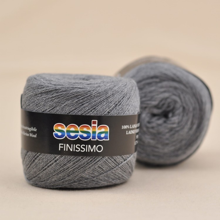 bardzo cienka wloczka finissimo sesia motek welna mweynosa merino szary.JPG