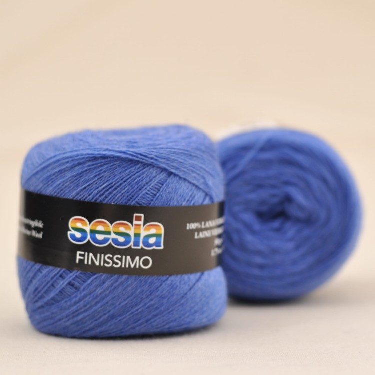 bardzo cienka wloczka finissimo sesia motek welna mweynosa merino niebieski.JPG