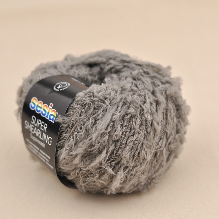 wloczka puszysta baranek boucle sesia super shearling welna merino merynosa dla dziecka na sweter koc motek 4137 chlodny bezowy.JPG