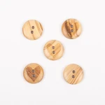 guzik drewniany z motywem SERCA - 814 (15mm)