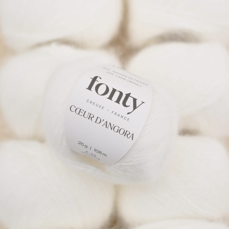 wloczka angora welna krolicza welna merino merynosa miekka puszysta wloczka zamiennik kid silk moherj jedwab COEUR D’ANGORA motek na druty dzierganie ecru fonty bialy.JPG