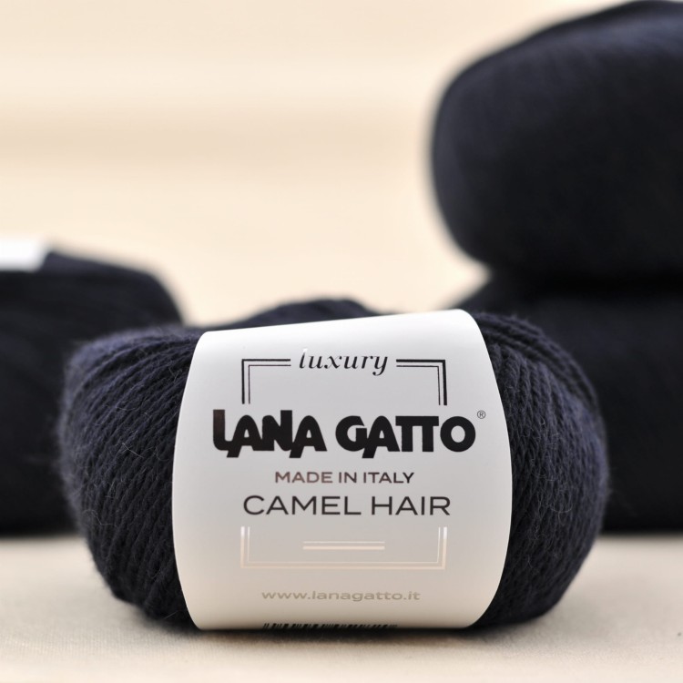 wloczka lana gatto camel hair welna wielblada merino merynosa do dziergania miekka wloczka motek 10214 niebieski ciemny granatowy.JPG