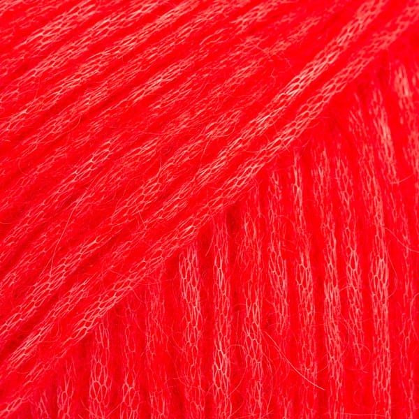 DROPS AIR wloczka puszysta miekka niegryzaca blow yarn motek nowosc gleboka czerwien 61-2.jpg