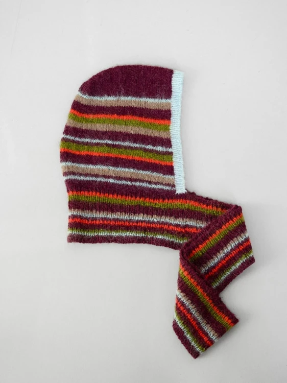 wzor na druty kaptur sandnes garn miekka wloczka niegryzaca motek 2507-11_3.jpg.webp