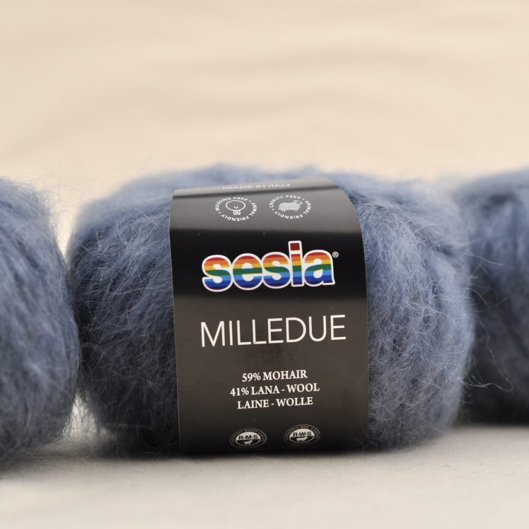 wloczka gruba z wlosem welna merino super kid moger mohair niegryzaca na czapke sweter milledue sesia na druty motek niebieski.JPG