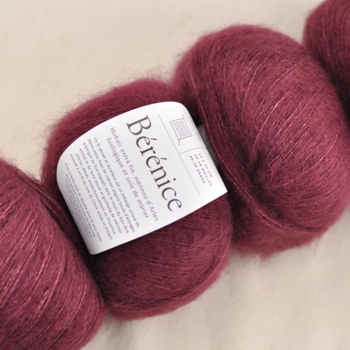 motek berenice de rerum natura kid silk moher jedwab welna merino merynosa delikatna niegryzaca cienka wloczka moherowa na druty szydelko dzierganie bordowy.JPG