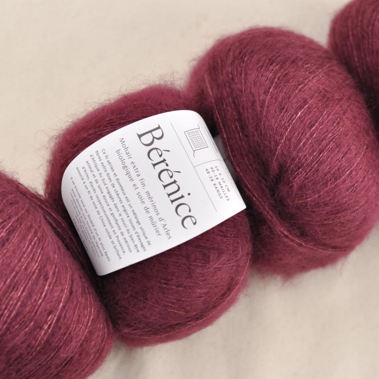 motek berenice de rerum natura kid silk moher jedwab welna merino merynosa delikatna niegryzaca cienka wloczka moherowa na druty szydelko dzierganie bordowy.JPG