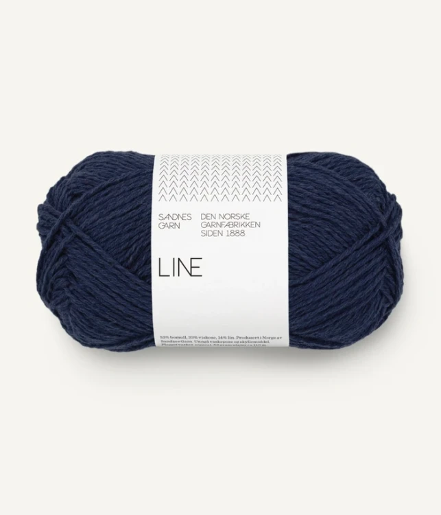motek włóczki lniana tynn line len norweska na sweter na lato sandnesgarn 6073_seaside-navy_300dpi_noste.jpg.webp