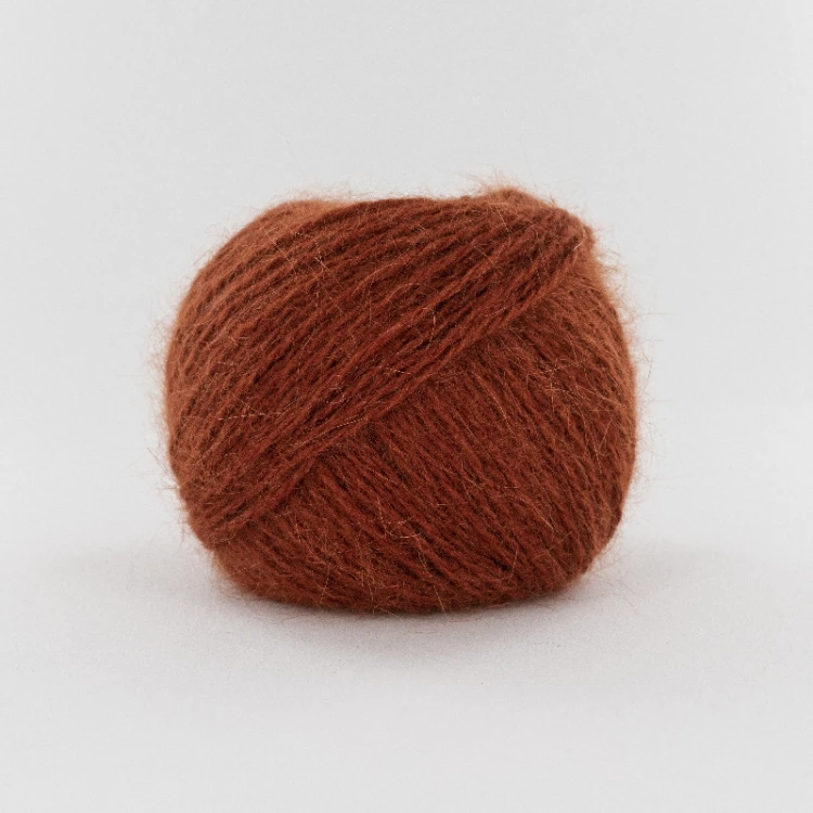 fonty wloczka angora welna krolicza welna merino merynosa miekka puszysta wloczka zamiennik kid silk moheru jedwab COEUR D’ANGORA motek na druty dzierganie sklep z wloczkami ANGO-0304.jpg